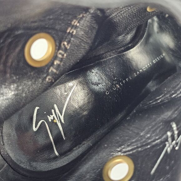 Giuseppe Zanotti Black Suede Crystal Eyelet Peep Toe Booties Size 39 - Picture 7 of 12